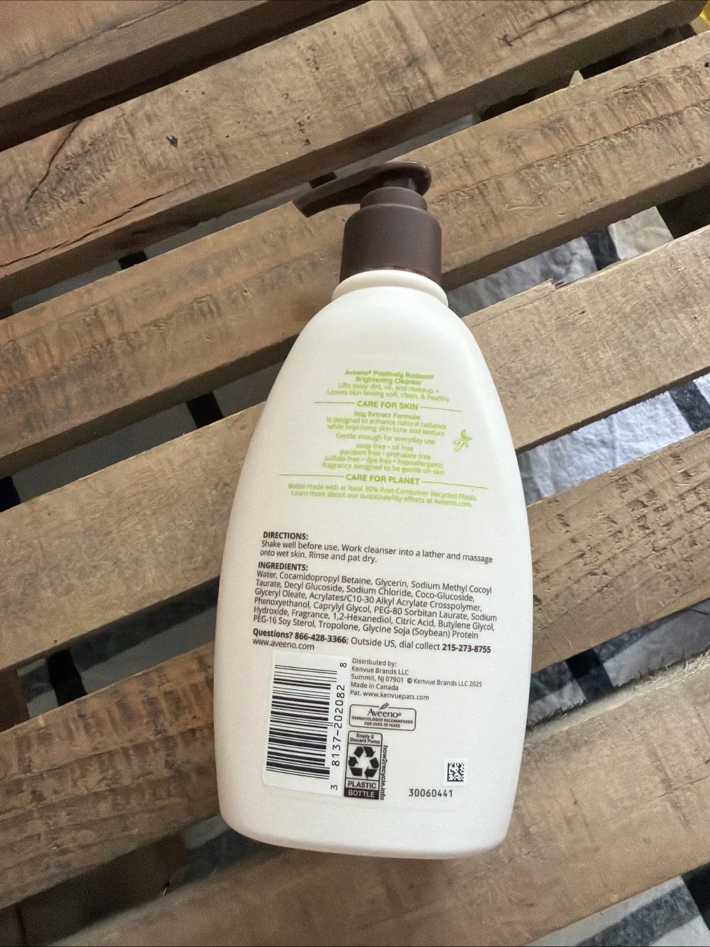 Aveeno Positively Radiant Brightening Cleanser —3 bottle bundle